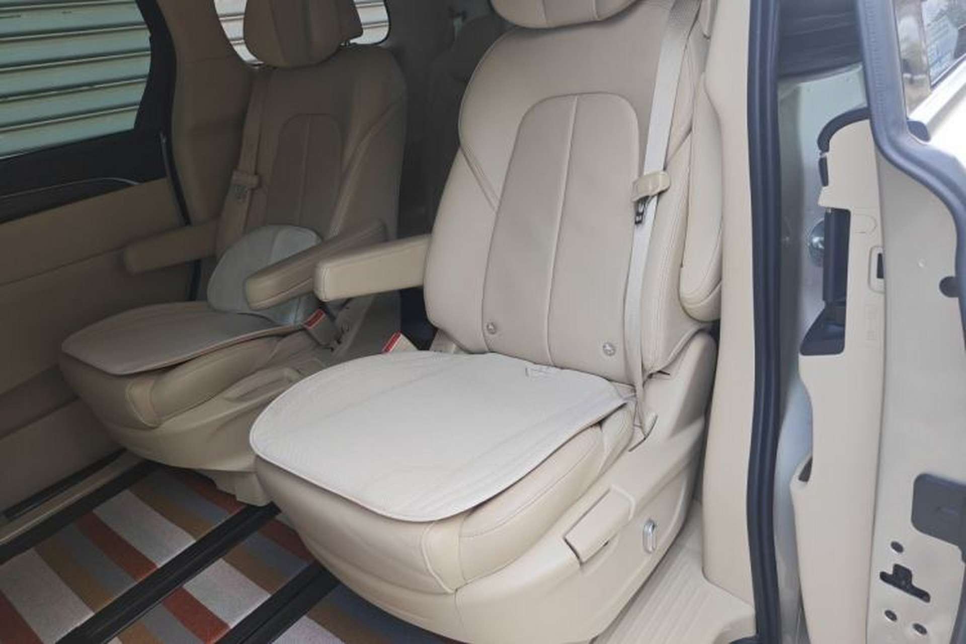 Used Buick GL8 2022 ES Landtrek 653T Luxury Edition Left Rear Seat