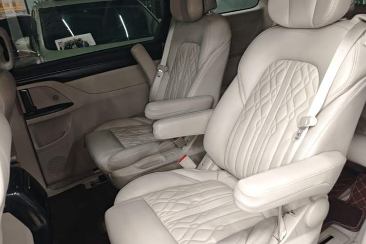 Used Buick GL8 2022 ES Landtrek 653T Comfort Edition Left Rear Seat