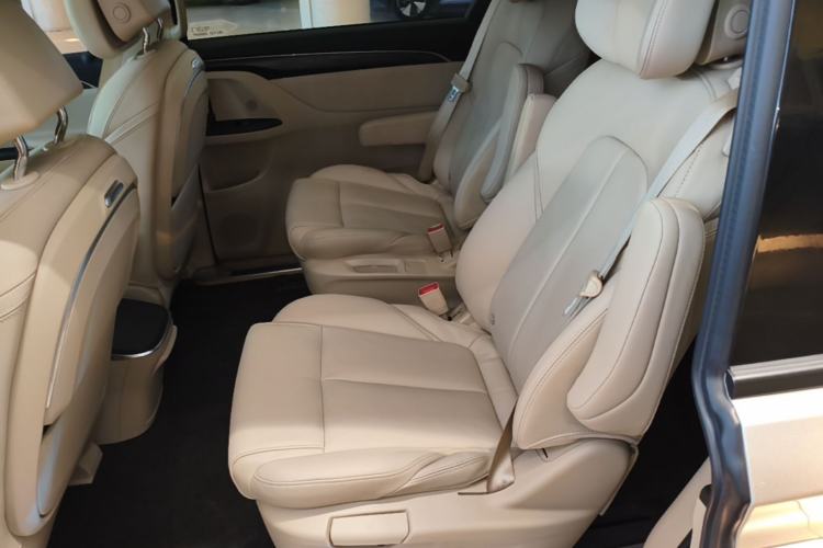Used Buick GL8 2022 ES Landtrek 653T Luxury Edition Left Rear Seat