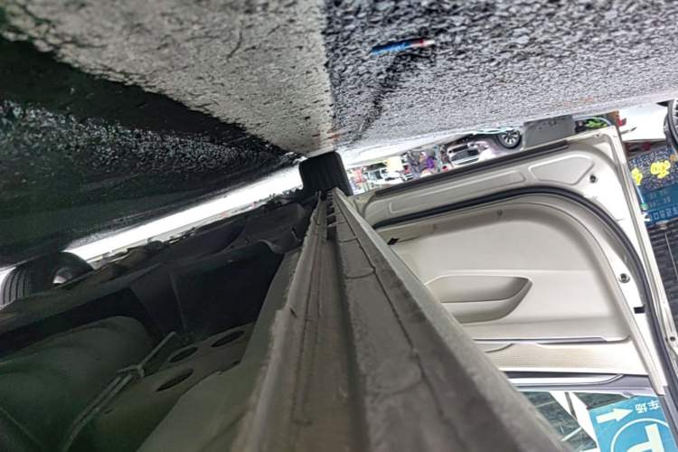 Used Buick GL8 2022 ES Landtrek 653T Comfort Edition Left Side Sill