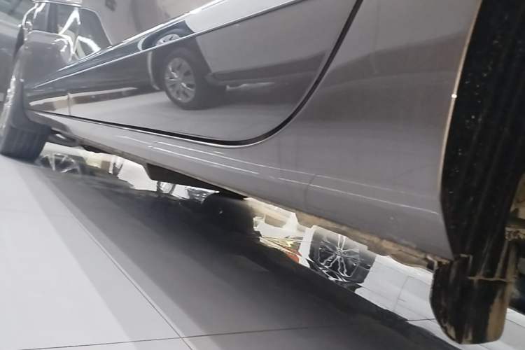 Used Buick GL8 2022 Land Business Class 652T Luxury Model Left Side Sill