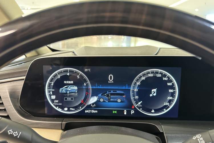Used Buick GL8 2022 ES Land Cruiser 653T Luxury Model Odometer Close Up