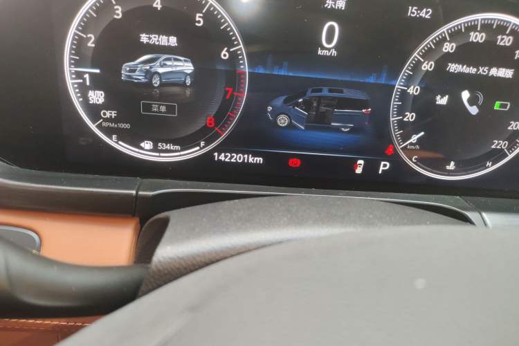 Used Buick GL8 2022 ES Landtrek 653T Comfort Edition Odometer Close Up