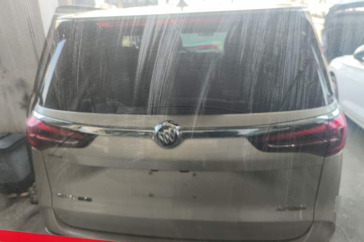 Used Buick GL8 2022 ES Land Cruiser 653T Luxury Model Rear