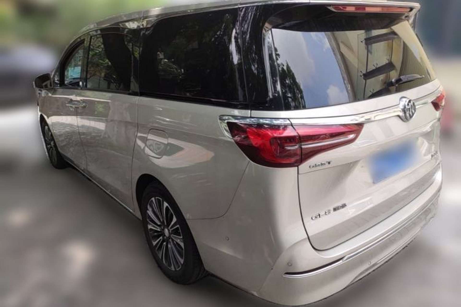 Used Buick GL8 2022 ES Landtrek 653T Luxury Edition Rear Left 45 Deg
