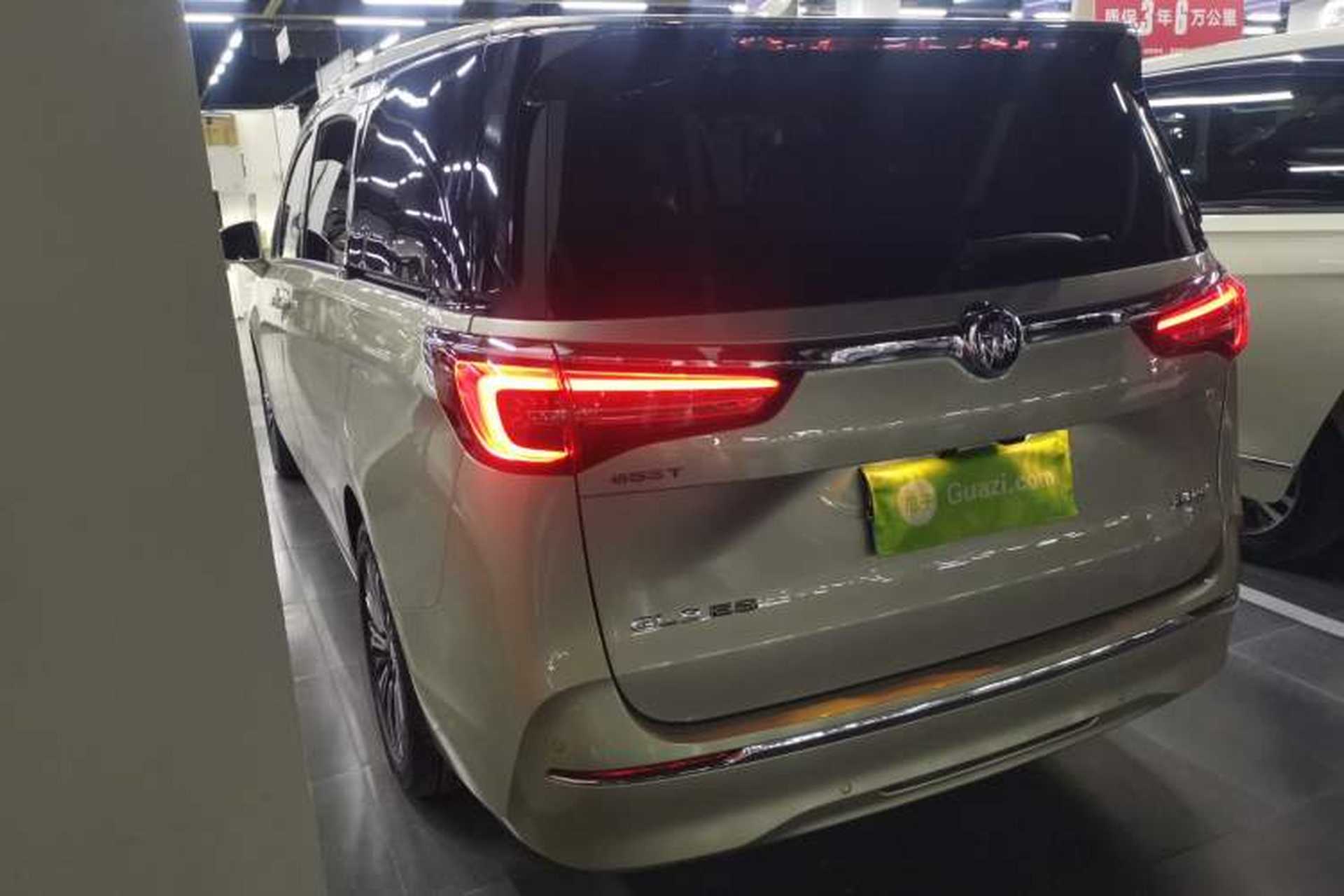 Used Buick GL8 2022 ES Land Cruiser 653T Luxury Model Rear Left 45 Deg
