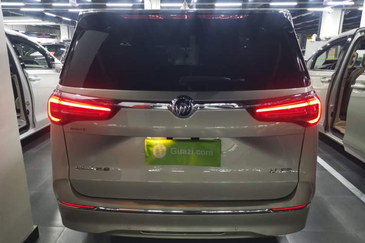 Used Buick GL8 2022 ES Land Cruiser 653T Luxury Model Rear