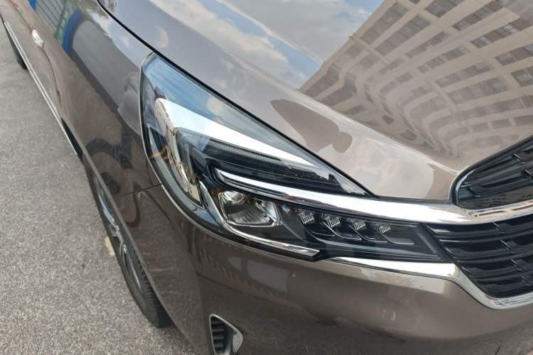 Used Buick GL8 2022 Land Executive Class 652T Prestige Model Right Front Headlight