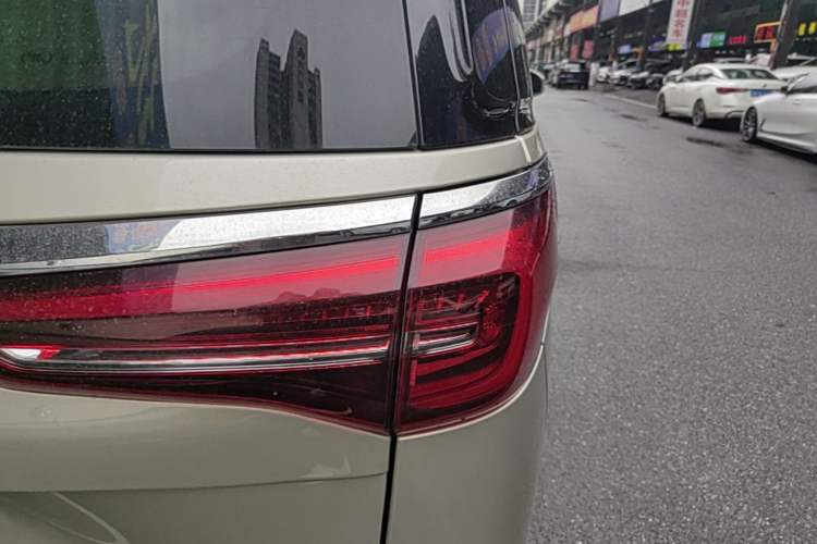 Used Buick GL8 2022 ES Landtrek 653T Comfort Edition Right Rear Taillight