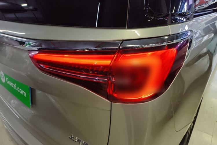Used Buick GL8 2022 ES Land Cruiser 653T Luxury Model Right Rear Taillight