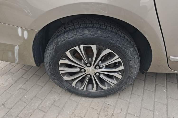 Used Buick GL8 2022 Land Executive Class 652T Prestige Model Right Rear Wheel Hub