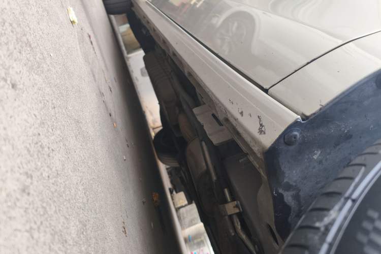 Used Buick GL8 2022 ES Land Cruiser 653T Luxury Model Right Side Sill