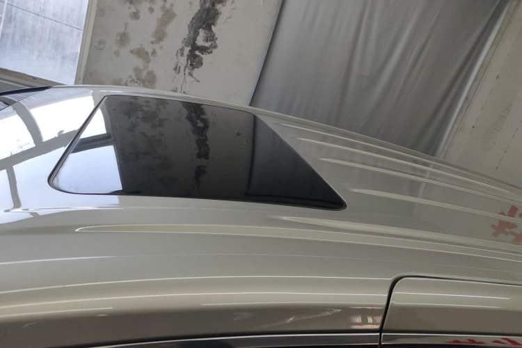 Used Buick GL8 2022 ES Landtrek 653T Comfort Edition Roof