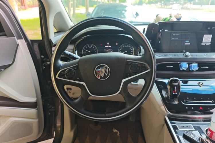 Used Buick GL8 2022 Land Business Class 652T Luxury Model Steering Wheel