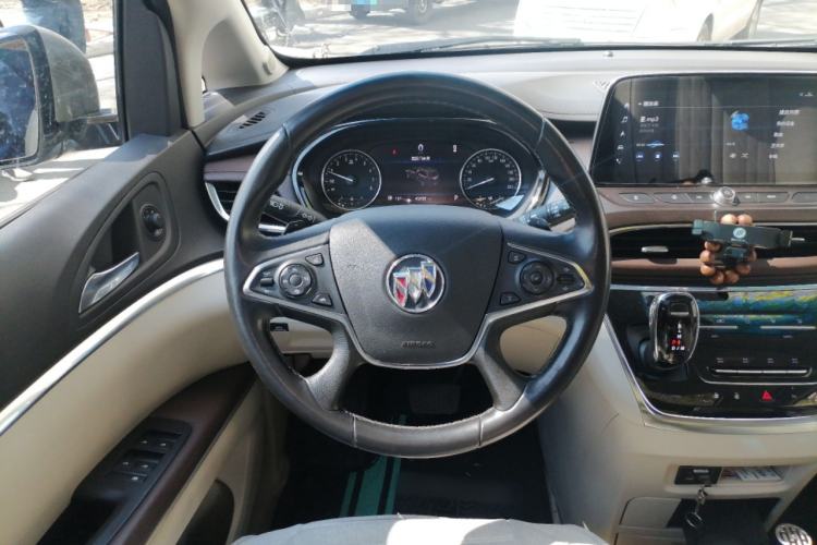 Used Buick GL8 2022 Land Business Class 652T Smart Deluxe Model Steering Wheel