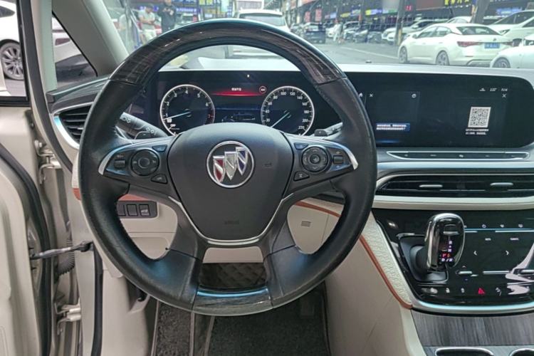 Used Buick GL8 2022 ES Landtrek 653T Comfort Edition Steering Wheel