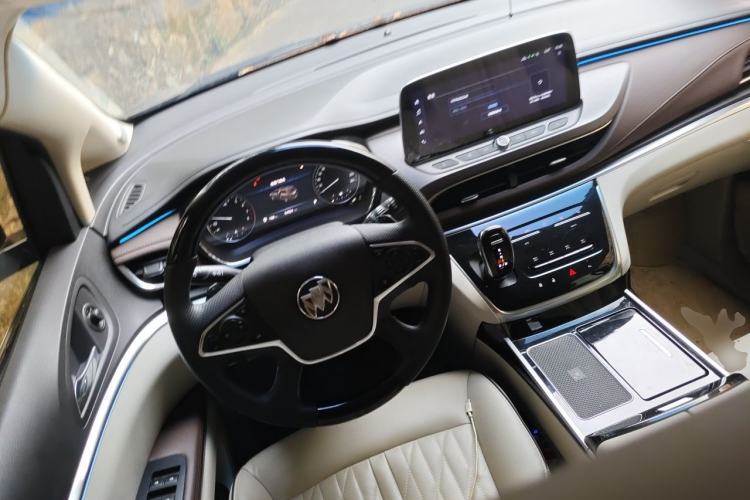 Used Buick GL8 2022 Land Business Class 652T Luxury Model Steering Wheel