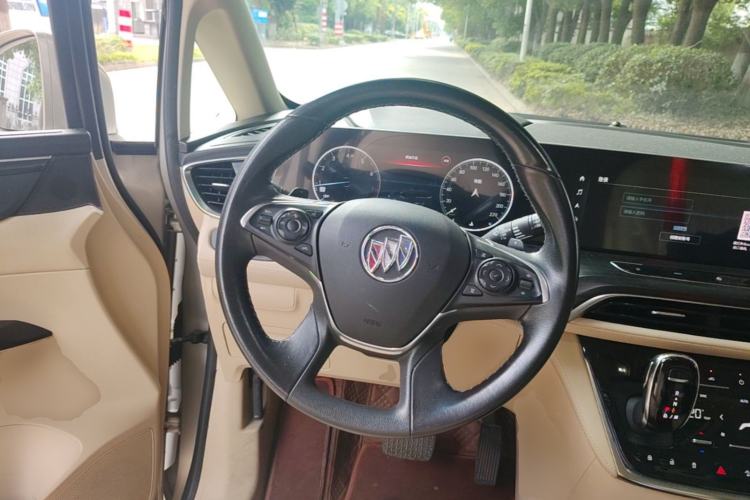 Used Buick GL8 2022 ES Land Cruiser 653T Luxury Model Steering Wheel