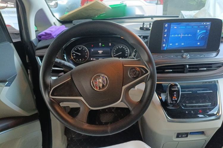 Used Buick GL8 2022 Land Cruiser Executive Class 652T Comfort Model Steering Wheel