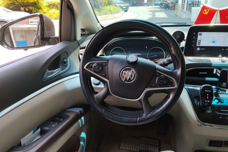 Used Buick GL8 2022 Land Business Class 652T Luxury Model Steering Wheel