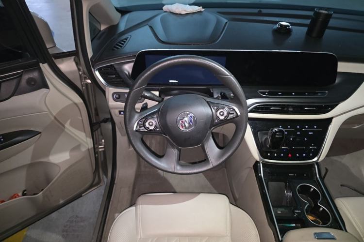 Used Buick GL8 2022 ES Landtrek 653T Comfort Edition Steering Wheel
