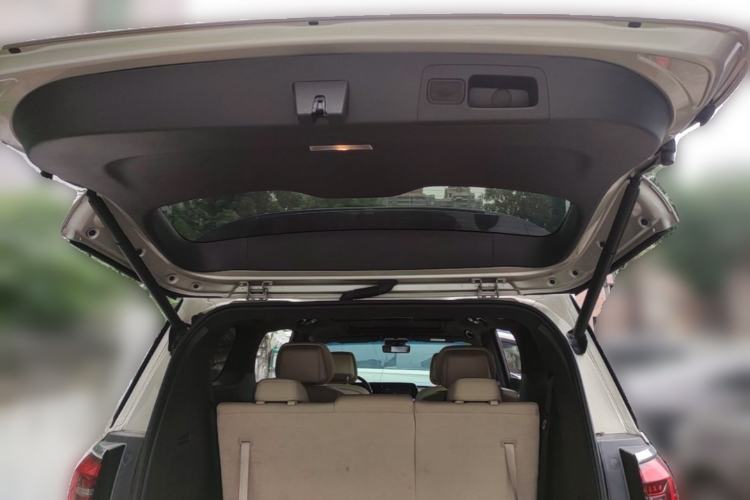 Used Buick GL8 2022 ES Landtrek 653T Luxury Edition Trunk