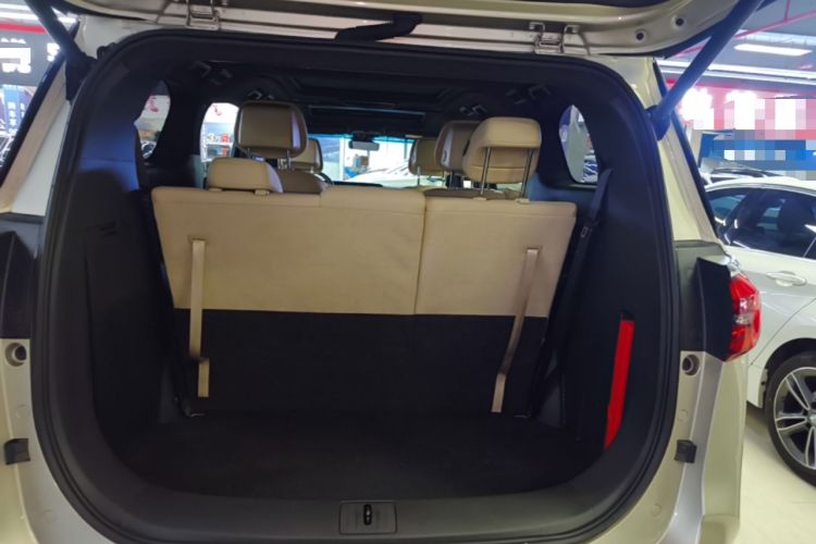 Used Buick GL8 2022 ES Land Cruiser 653T Luxury Model Trunk