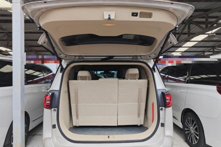 Used Buick GL8 2022 ES Landtrek 653T Luxury Edition Trunk