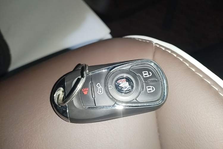 Used Buick GL8 2022 Land Business Class 652T Luxury Model Vehicle Key