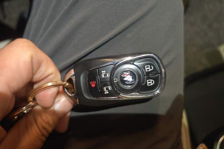 Used Buick GL8 2022 ES Landtrek 653T Luxury Edition Vehicle Key