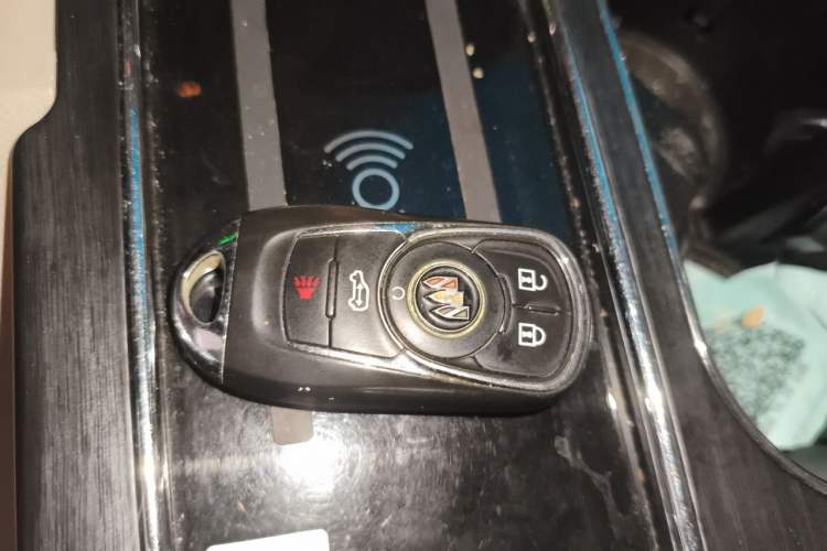 Used Buick GL8 2022 Land Business Class 652T Luxury Model Vehicle Key