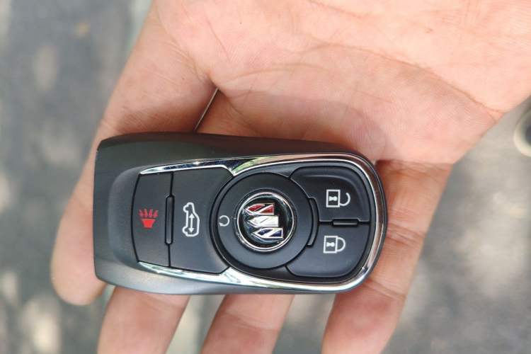 Used Buick GL8 2022 ES Landtrek 653T Comfort Edition Vehicle Key