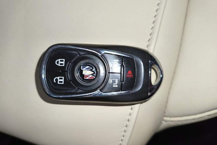 Used Buick GL8 2022 ES Landtrek 653T Luxury Edition Vehicle Key