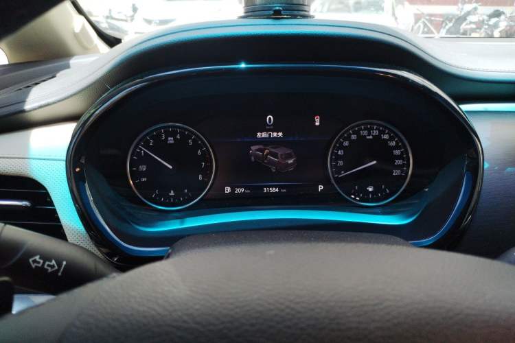 Used Buick GL8 2022 Land Business Class 652T Smart Deluxe Model Instrument Cluster