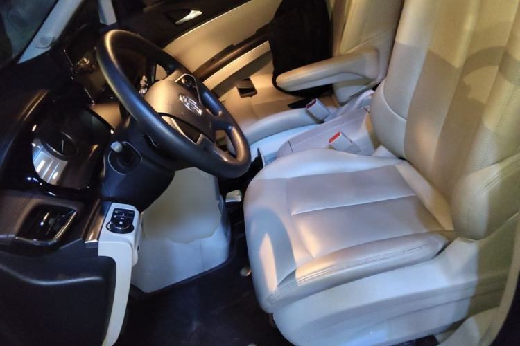 Used Buick GL8 2022 Land Cruiser Executive Class 652T Comfort Model Left Front Seat