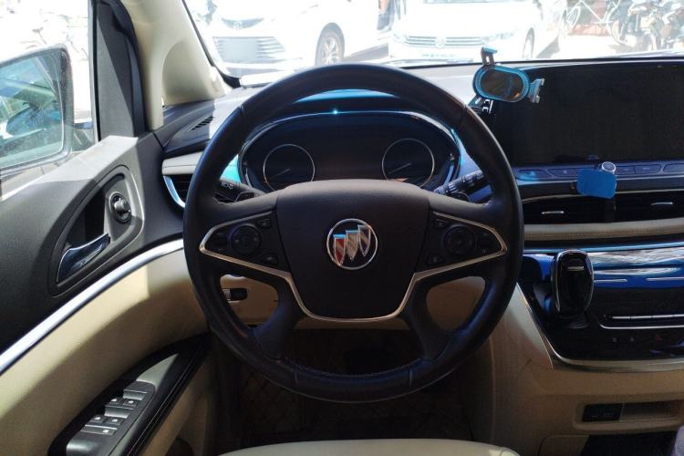 Used Buick GL8 2022 Land Business Class 652T Smart Deluxe Model Steering Wheel