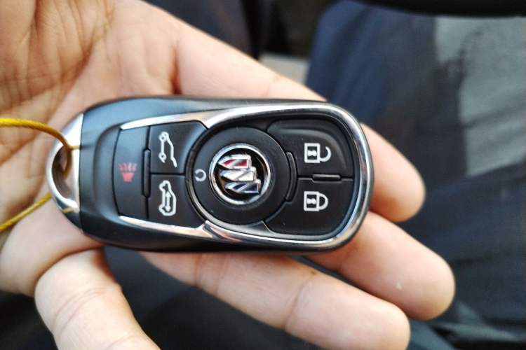 Used Buick GL8 2022 Land Business Class 652T Smart Deluxe Model Vehicle Key