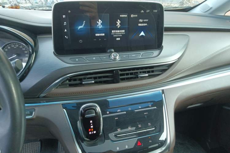 Used Buick GL8 2022 Land Business Class 652T Luxury Model Audio And AC Panel
