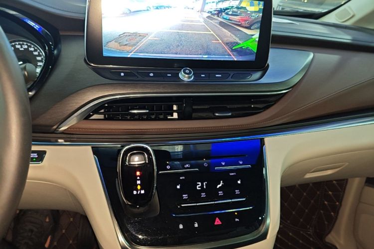 Used Buick GL8 2022 Land Business Class 652T Luxury Model Audio And AC Panel