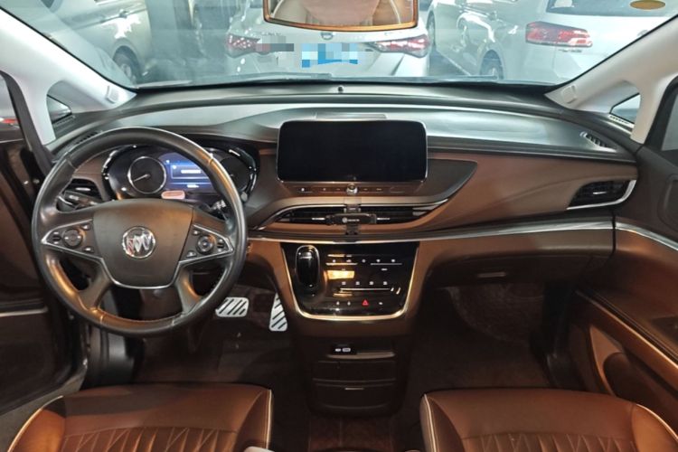 Used Buick GL8 2022 Land Business Class 652T Luxury Model Center Console