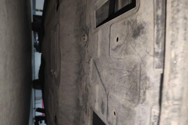 Used Buick GL8 2022 ES Landtrek 653T Luxury Edition Chassis Front