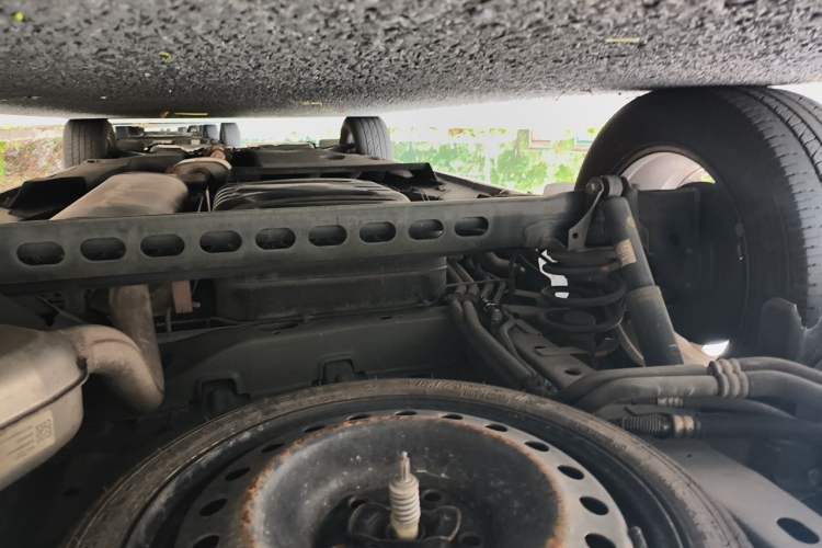 Used Buick GL8 2022 Land Cruiser Executive Class 652T Comfort Model Chassis Rear