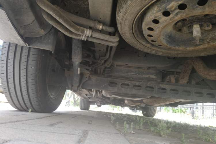 Used Buick GL8 2022 Land Cruiser Executive Class 652T Comfort Model Chassis Rear Left