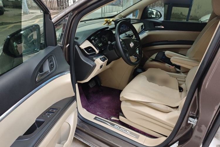 Used Buick GL8 2022 Land Executive Class 652T Prestige Model Driver Seat
