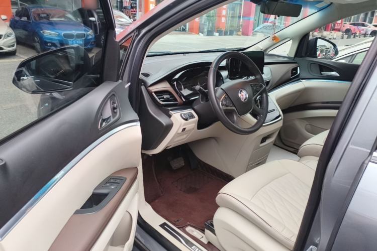 Used Buick GL8 2022 Land Executive Class 652T Prestige Model Driver Seat