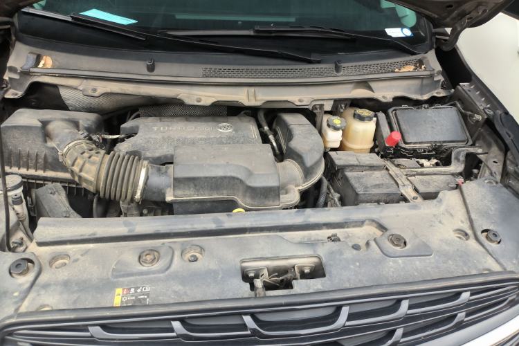 Used Buick GL8 2022 Land Business Class 652T Luxury Model Engine Bay