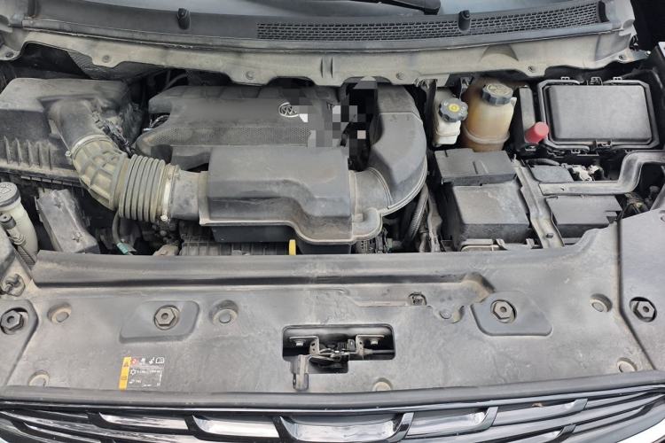 Used Buick GL8 2022 Land Cruiser Executive Class 652T Comfort Model Engine Bay