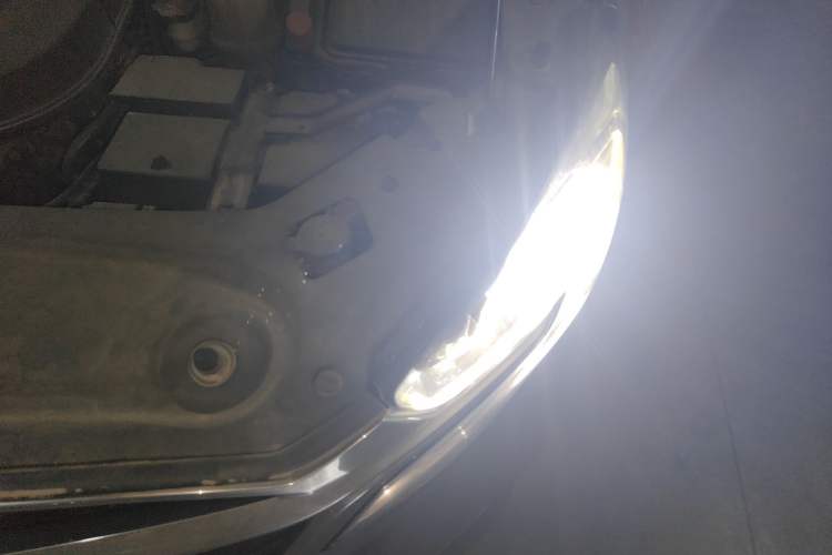 Used Buick GL8 2022 ES Landtrek 653T Luxury Edition Engine Bay Left