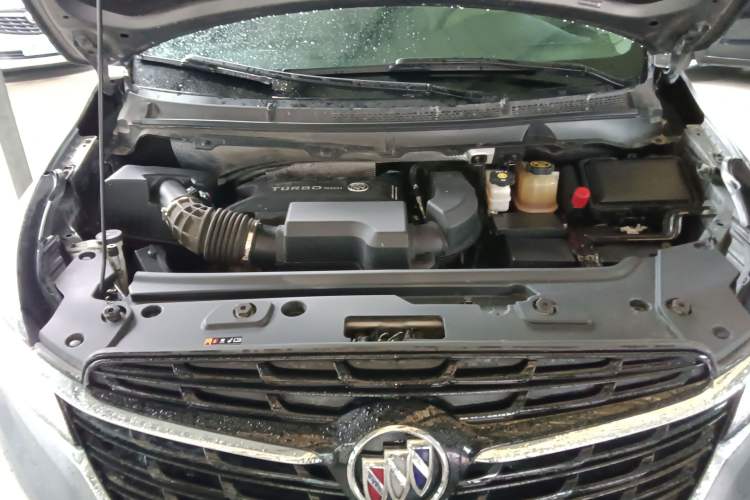 Used Buick GL8 2022 Land Business Class 652T Luxury Model Engine Bay