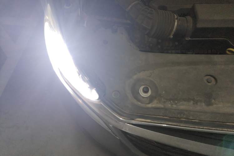 Used Buick GL8 2022 ES Landtrek 653T Luxury Edition Engine Bay Right